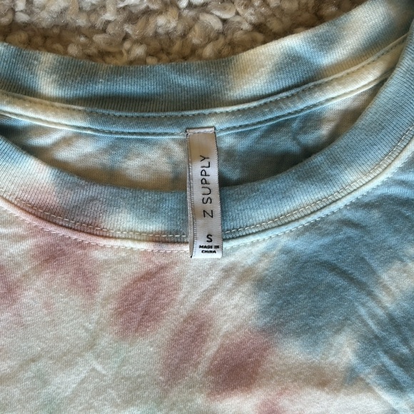 Entire matching tie dye sweatsuit. Joggers, pullover & tee! Z supply.Never worn! - Picture 6 of 10
